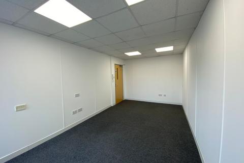 Office to rent, Hangar 4, 2-4 Cecil Pashley Way, Shoreham-By-Sea, West Sussex, BN43