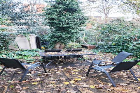 1 bedroom in a house share to rent, Carleton Road, N7