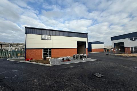 Warehouse to rent, Unit 20 Worthing Business Park, Dominion Way, Worthing, West Sussex, BN14