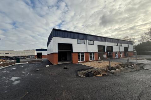 Warehouse to rent, Unit 16 Worthing Business Park, Dominion Way, Worthing, West Sussex, BN14