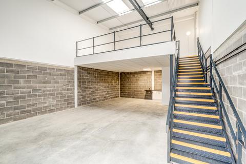 Warehouse to rent, Unit 8 Stanley Court, Terminus Road, Chichester, West Sussex, PO19