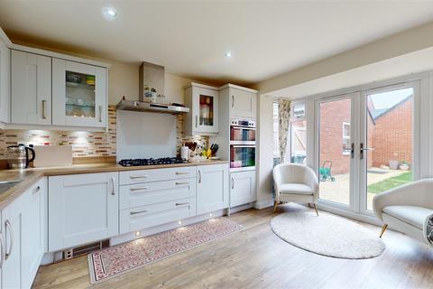 19 Hermes Row, Brooklands, Milton Keynes, MK10 7LD