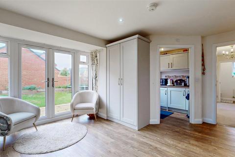 19 Hermes Row, Brooklands, Milton Keynes, MK10 7LD