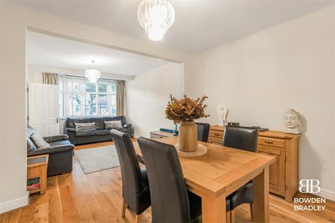 3 bedroom end of terrace house for sale, Uplands Road, Woodford Green