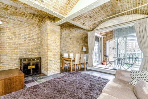 1 bedroom flat for sale, Ivory House, East Smithfield, London, E1W