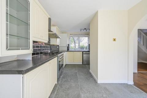 3 bedroom flat for sale, Crofts Street, London, E1