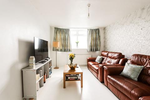 2 bedroom duplex for sale, Star Path, Northolt, UB5