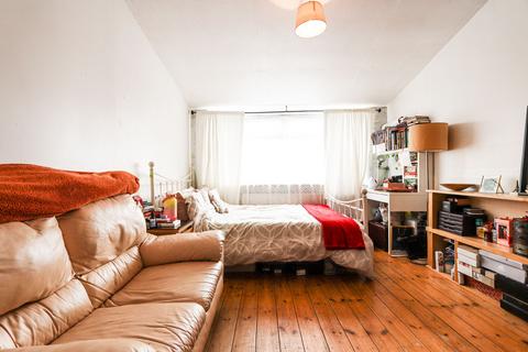 11 Star Path, Northolt, UB5 6TQ