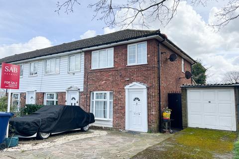 3 bedroom end of terrace house for sale, Canterbury Close, Greenford, UB6