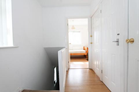 14 Fisher Close, Greenford, UB6 9UF