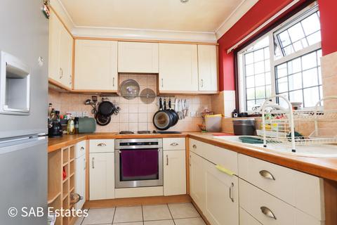 4 bedroom detached house for sale, Enmore Road, Southall, UB1