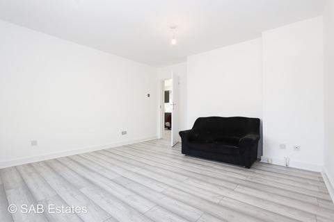 2 bedroom flat for sale, Lady Margaret Road, Southall, UB1