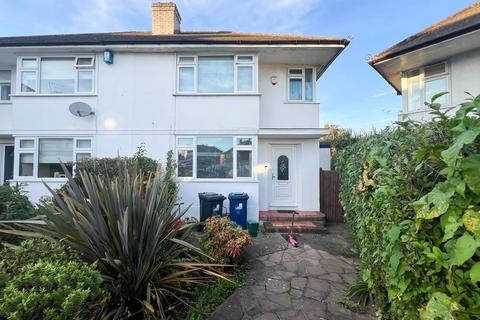 3 bedroom semi-detached house for sale, Henley Close, Greenford, UB6