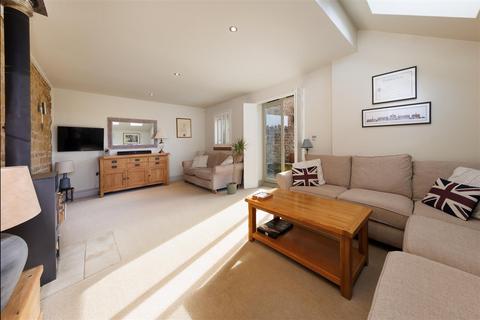 3 bedroom barn conversion for sale, Tysoe Road, Kineton, Warwick