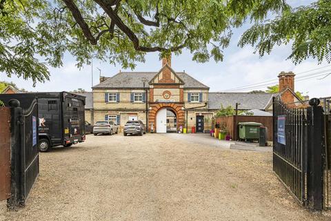 4 bedroom detached house for sale, 2 Chapel Street, Newmarket CB8