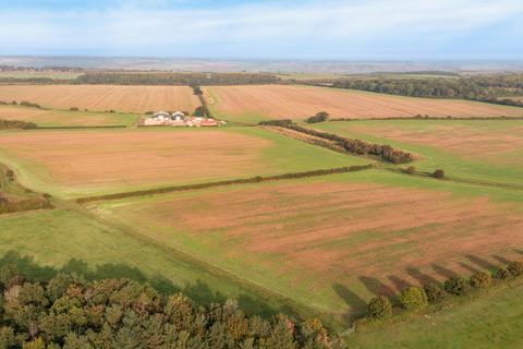 Land for sale, Kirby Hall Farm - Lot 2, Gretton, Corby, Northamptonshire, NN17