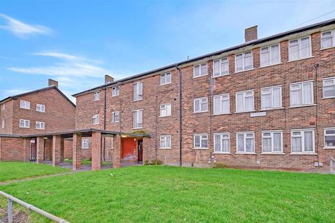 2 bedroom apartment to rent, Woodshire Road, Dagenham, Essex