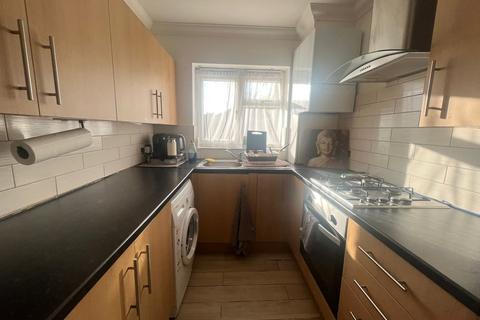 1 bedroom in a house share to rent, Turner Road, Edgware HA8