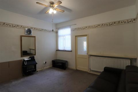 5 bedroom semi-detached house to rent, Sweetman Street, Wolverhampton