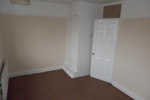 2 bedroom terraced house to rent, Westfield Road, Dunstable, LU6