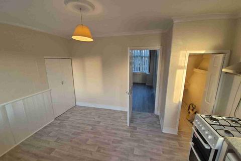 2 bedroom terraced house to rent, Westfield Road, Dunstable, LU6