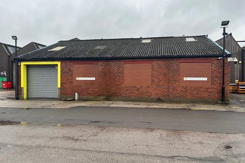 Industrial unit to rent, Vale Park Way, Manchester M8