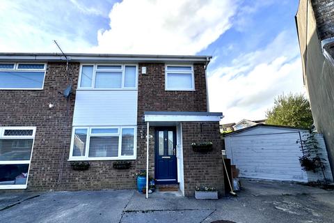 3 bedroom semi-detached house for sale, Heol Fechan, Bridgend CF31