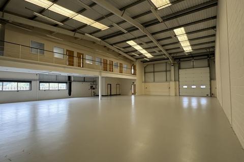 Industrial unit to rent, Unit 100C, Ashchurch Business Centre, Alexandra Way, Ashchurch, Tewkesbury, Gloucestershire, GL20 8TD