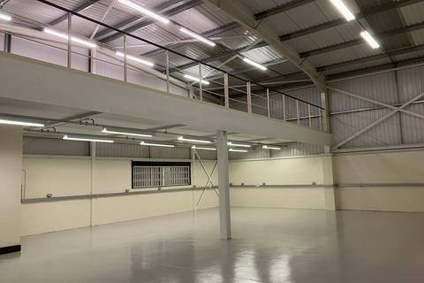 Industrial unit to rent, Unit 200B, Ashchurch Business Centre, Alexandra Way, Ashchurch, Tewkesbury, Gloucestershire, GL20 8TD