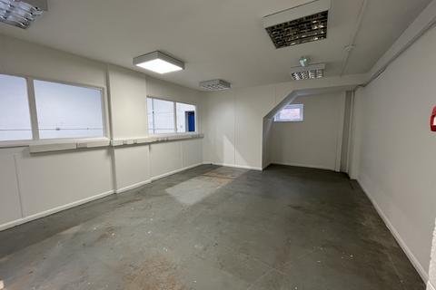 Industrial unit to rent, Bay 1, G8 Business Park, Walter Nash Road, Kidderminster, Worcestershire, DY11 7HJ