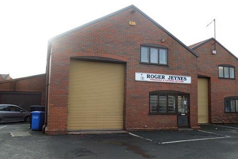 Industrial unit to rent, Lowesmoor Wharf, Lowesmoor, Worcester, WR1 2RS