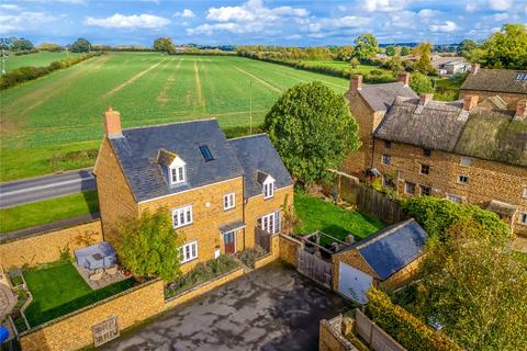 4 bedroom detached house for sale, Sydenham Cloose, Banbury OX17