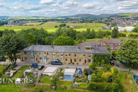 4 bedroom terraced house for sale, Little Clegg Road, Smithy Bridge, OL15 0EF