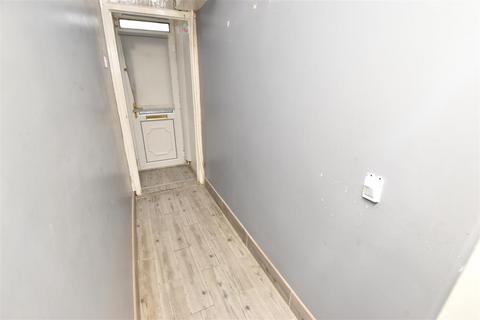 68 Roberts Street, Grimsby, DN32 8AX