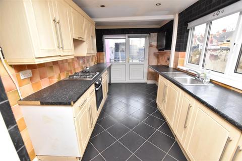68 Roberts Street, Grimsby, DN32 8AX