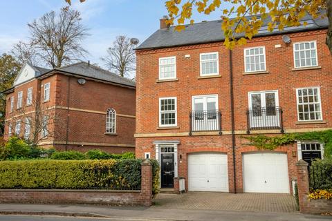 3 bedroom townhouse for sale, Grosvenor Park, York