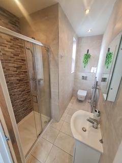 6 bedroom house of multiple occupation for sale, Croydon CR2