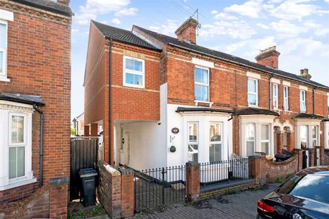 3 bedroom end of terrace house for sale, Stanley Street, Bedford