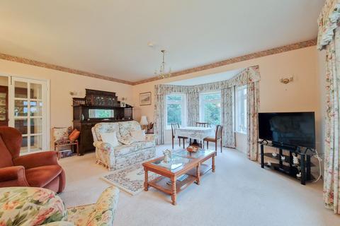 2 bedroom apartment for sale, 29 Oaklands Manor, St Saviour