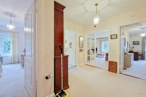 undefined, 29 Oaklands Manor, St Saviour