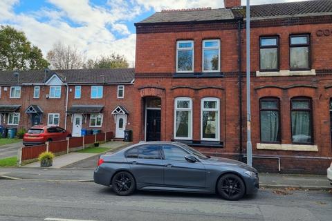 2 bedroom terraced house to rent, Halton Road, Runcorn, WA7