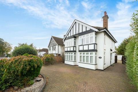 4 bedroom detached house for sale, Ridge Lane, Hertfordshire WD17