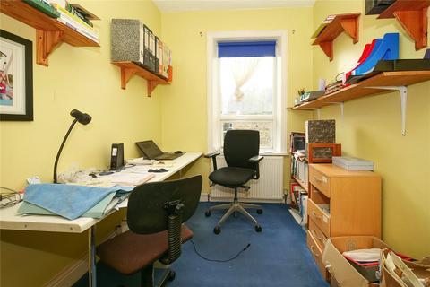 21 Oakroyd Terrace, Baildon, Shipley, BD17 7JB