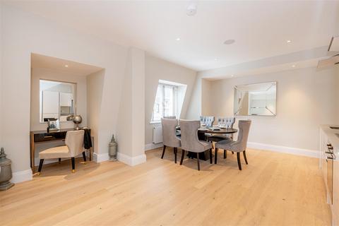 3 bedroom penthouse to rent, Bell Yard, Covent Garden, WC2A