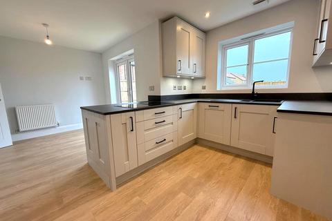 4 bedroom detached house for sale, High Street, Northampton NN5