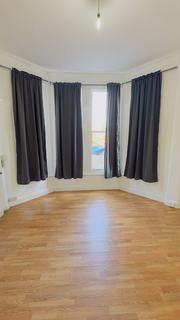 1 bedroom flat for sale, Mowbray Road, London SE19