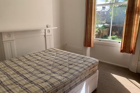 1 bedroom flat to rent, Chiswick High Road, London W4