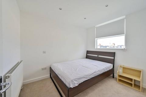 2 bedroom flat to rent, Earlsfield Road, Earlsfield, London, SW18