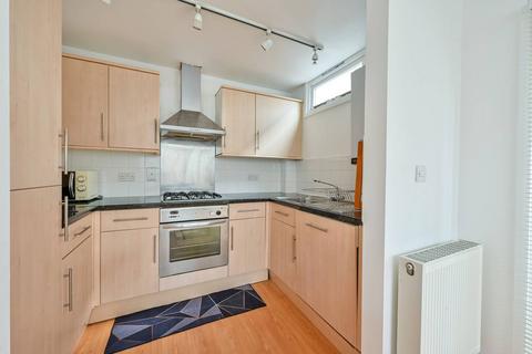 2 bedroom flat to rent, Earlsfield Road, Earlsfield, London, SW18