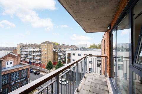 1 bedroom flat for sale, Townsend Street, Elephant and Castle, London, SE17